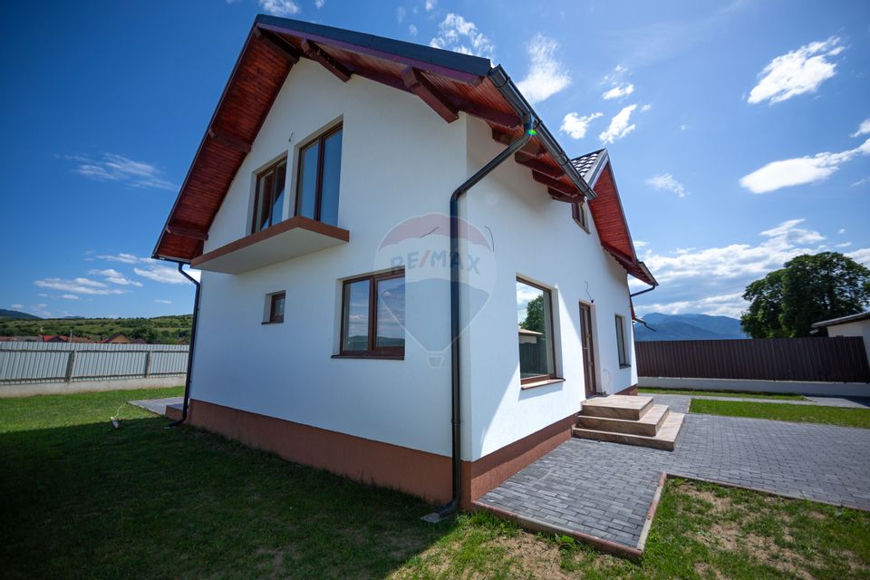 5 room House / Villa for sale