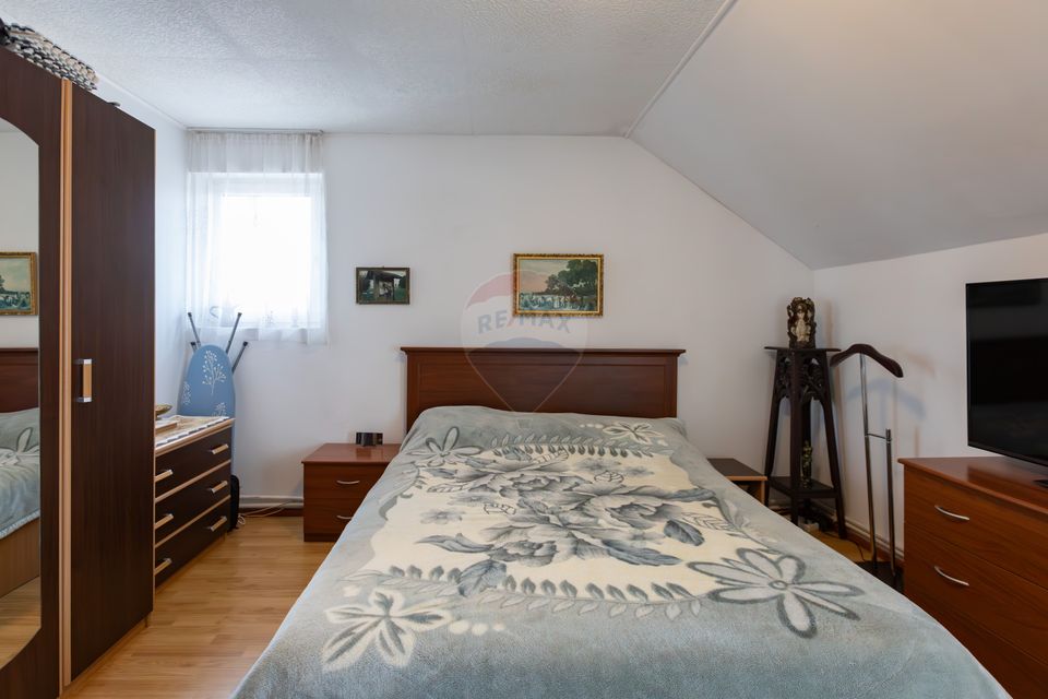 Casă / Vilă 4 camere de vânzare – Comuna Măgura, Str. Salcâmului