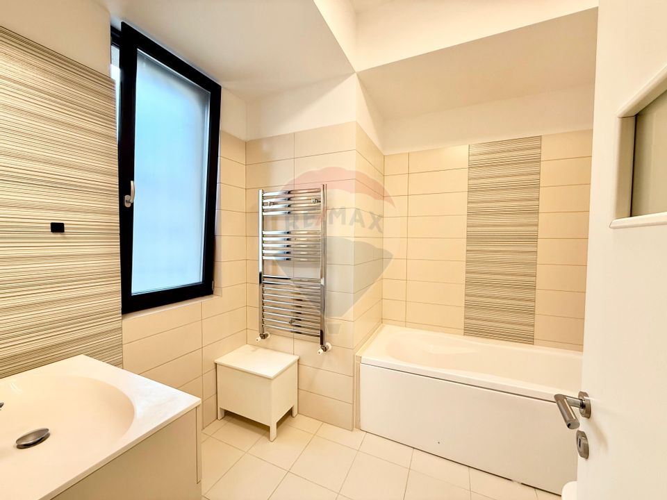 De inchiriat | Apartament 4 cam, terasa 11 mp, parcare | Delea Veche