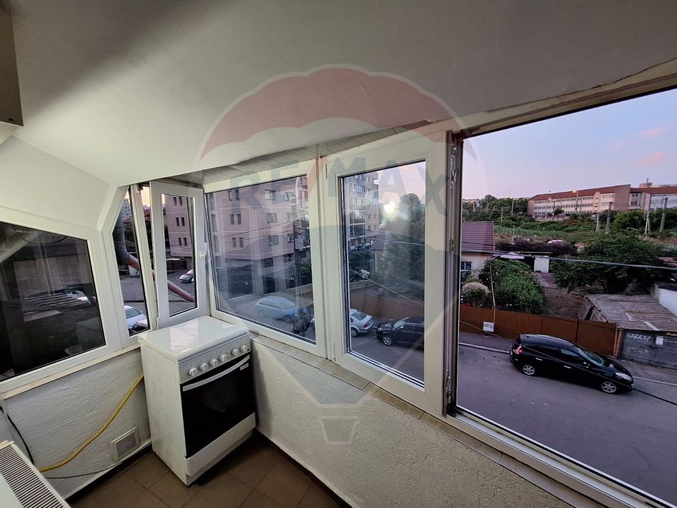 Apartament cu 3 camere de vanzare in Constanta -Km5