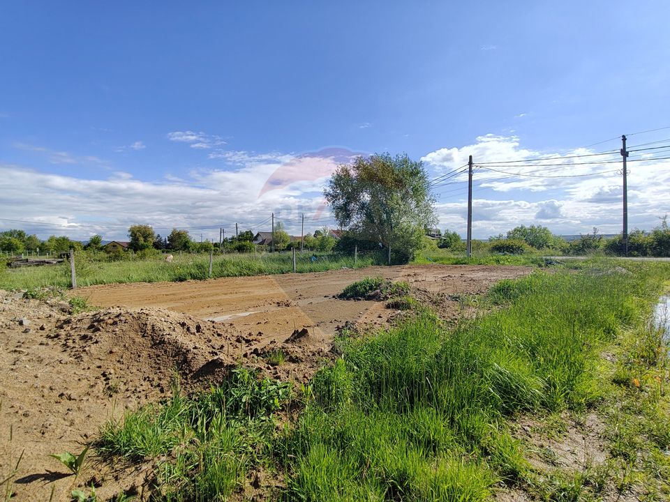 Teren ideal pentru construcție • 600 mp în Săcălășeni