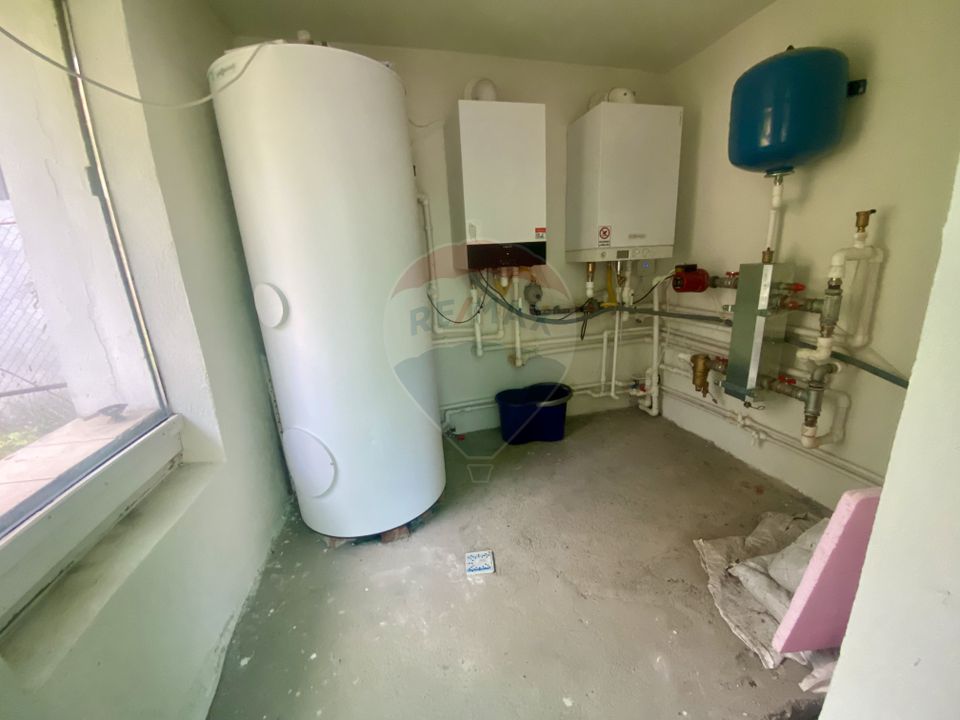 Vilă cu farmec istoric în Bușteni, pensiune sau locuință de vacanță!