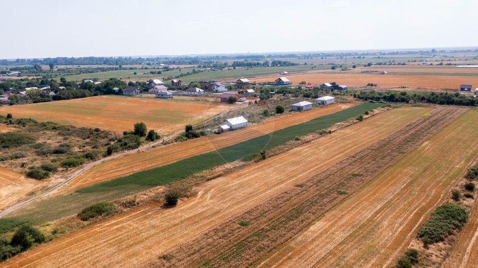 Land 983sqm Sabareni / Strada sondei