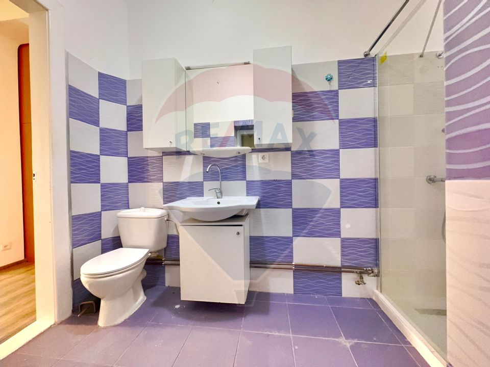 Apartament cu 3 camere de vânzare în zona Elisabetin