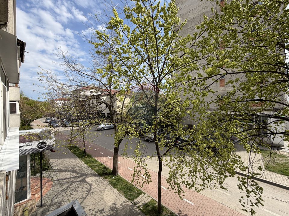 Apartament doua camere et 1