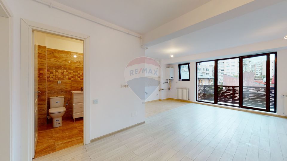 2-room apartment for sale in the area of Unirii Boulevard / Decebal