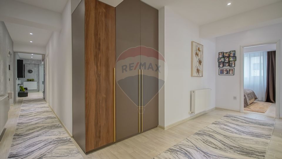 Apartament lux 4 camere, 116 mp, mobilat, utilat, 3 locuri parcare