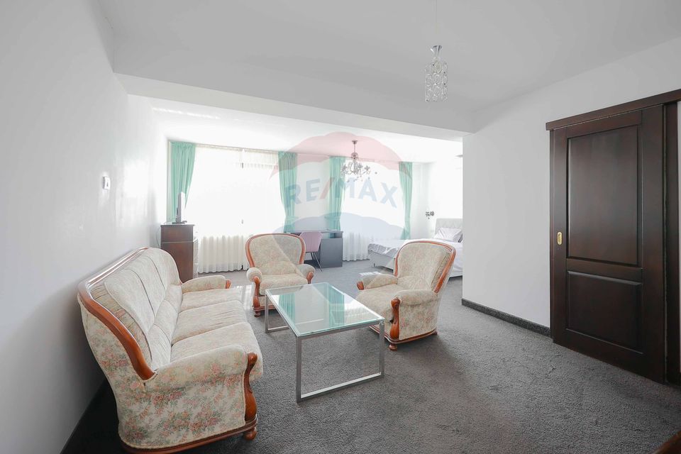 De închiriat Casă/Pensiune în zona Nufarul