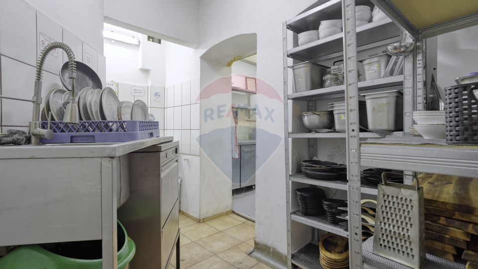 150sq.m Commercial Space for rent, Centrul Istoric area