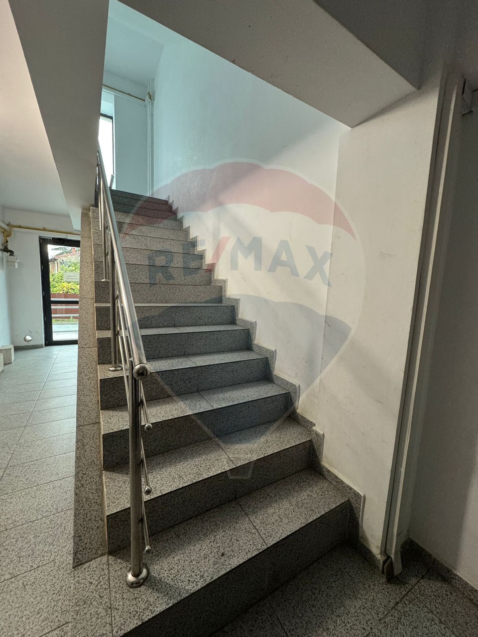 Apartament cu 2 camere de vânzare în zona Bariera Valcii