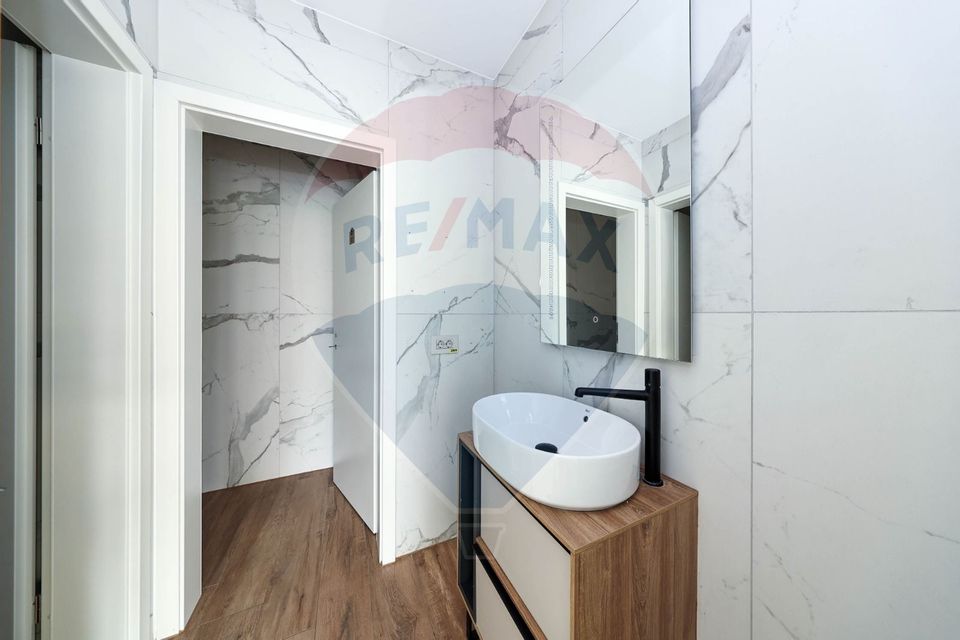 Spațiu comercial Cosmopolit/ Ultracentral