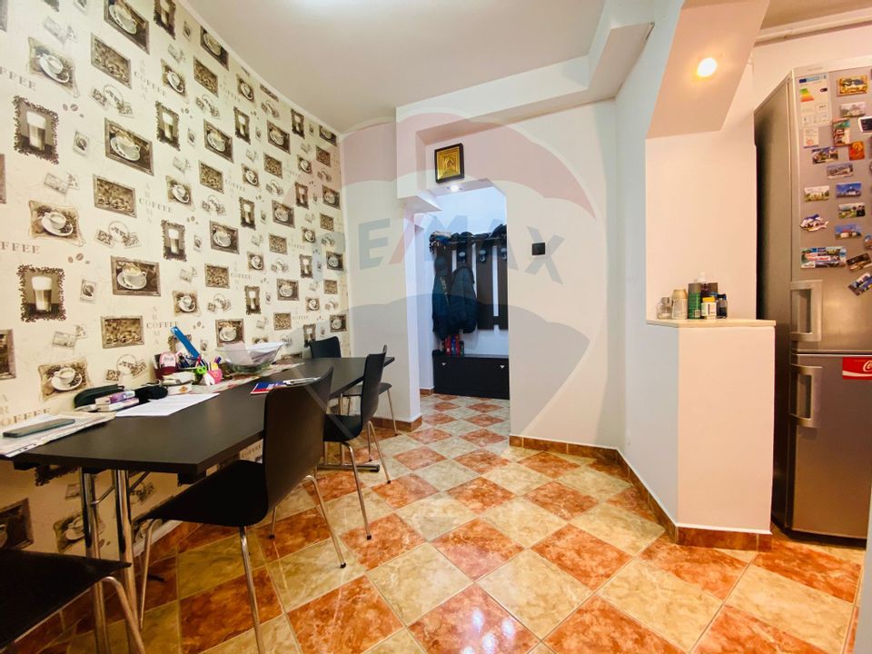 3 room Apartment for sale, 1 Decembrie 1918 area