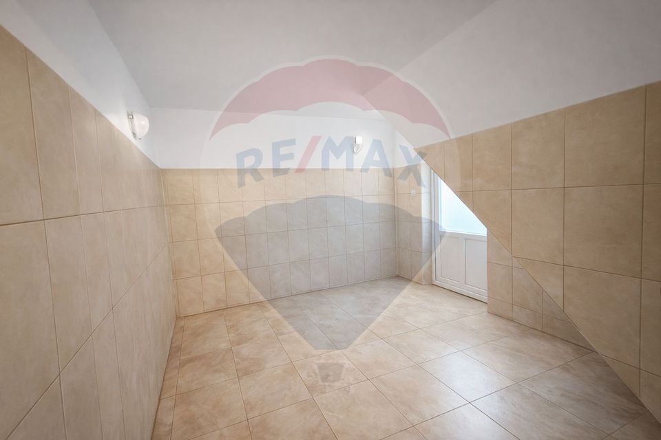 117.12sq.m Commercial Space for sale, Tomis II area