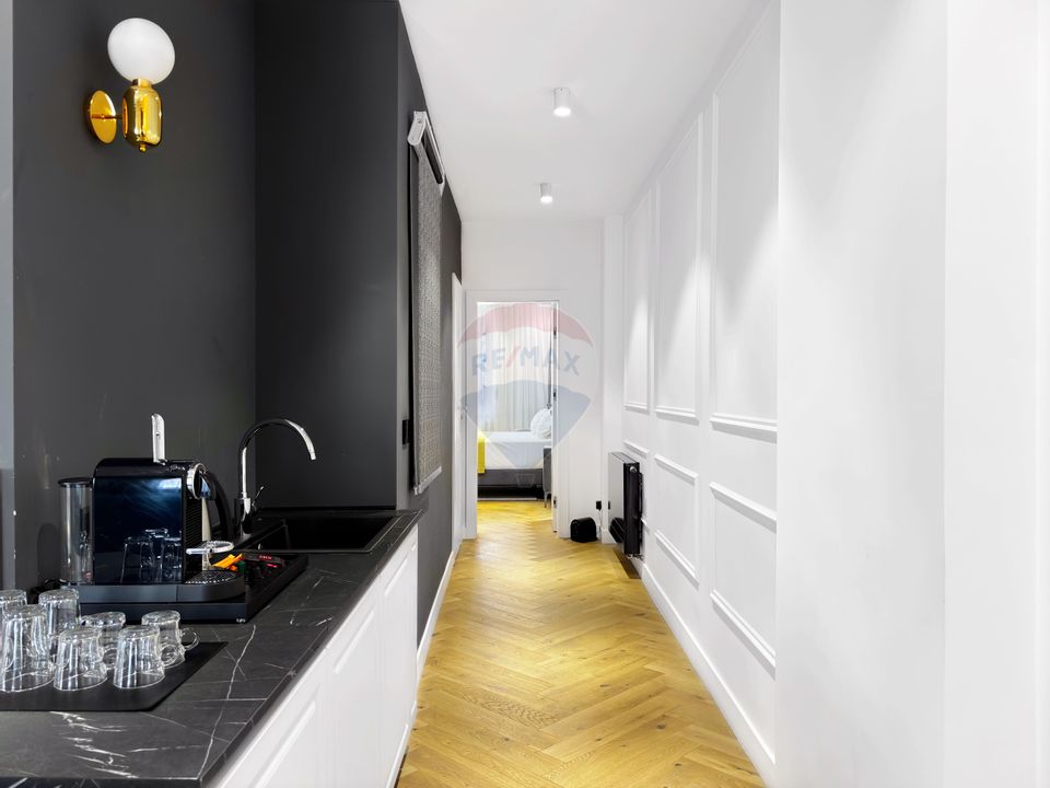 Vedere directă spre Piața Unirii, finisaje lux, apart. chirie, 97.6 mp