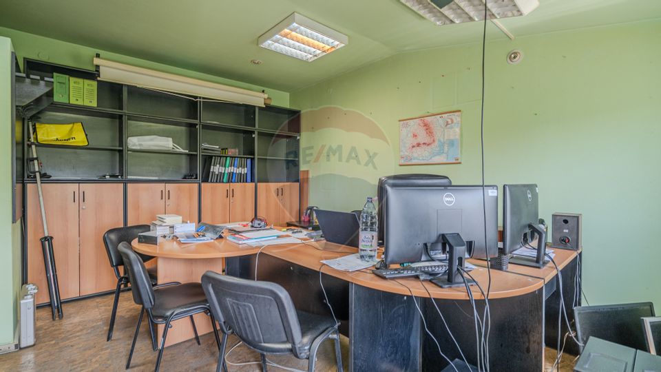 Spațiu industrial de 1,690mp, teren 3800 mp la 2 km de Brașov