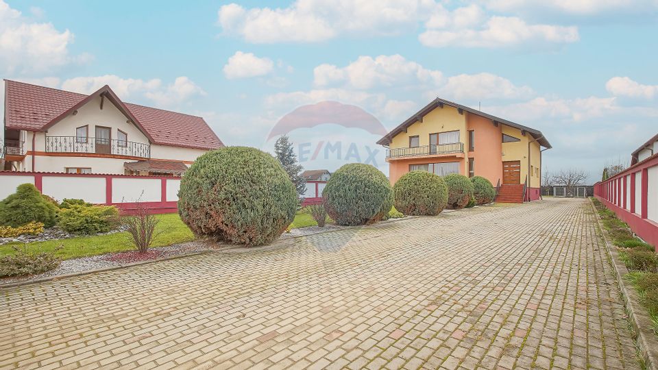 Casă spațioasă și elegantă, teren 1547 mp în Stupini – Comision 0