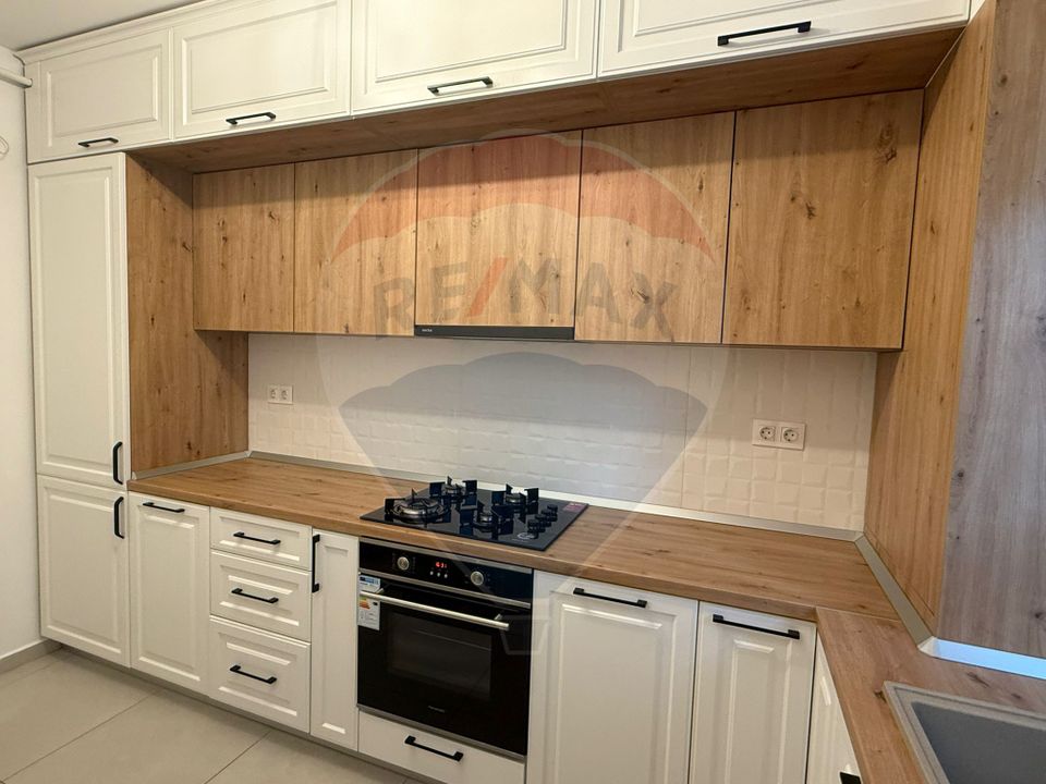 Apartament cu 3 camere, 2 bai și loc de parcare