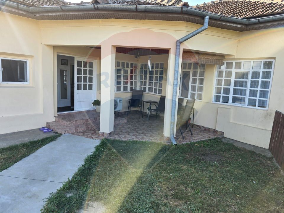 4 room House / Villa for sale, Central area