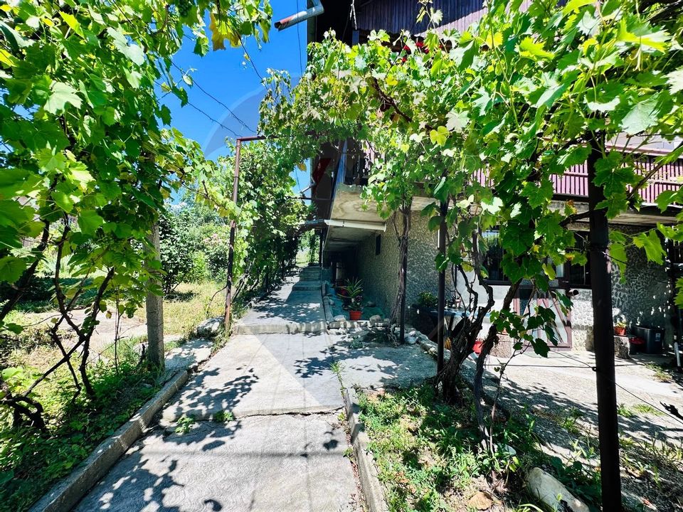 Casa cu Toate Utilitatile,Vedere Panoramica,Livada-Stefanesti, Arges