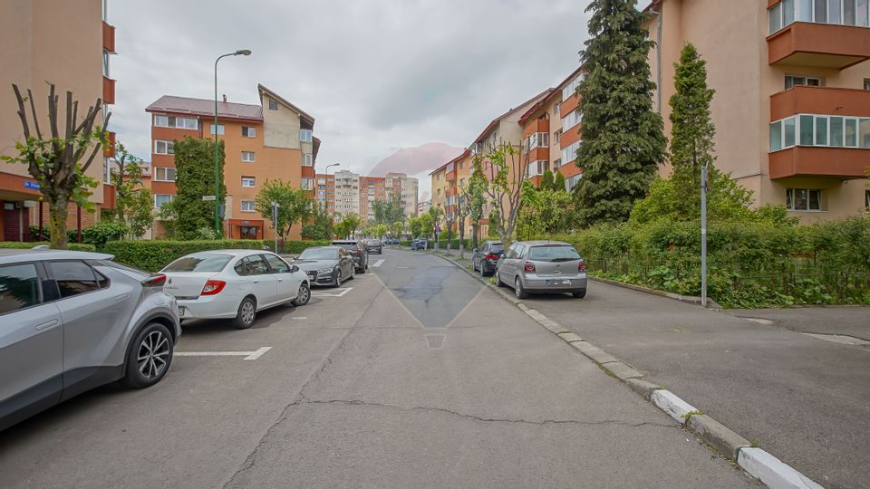 65sq.m Office Space for rent, Racadau area