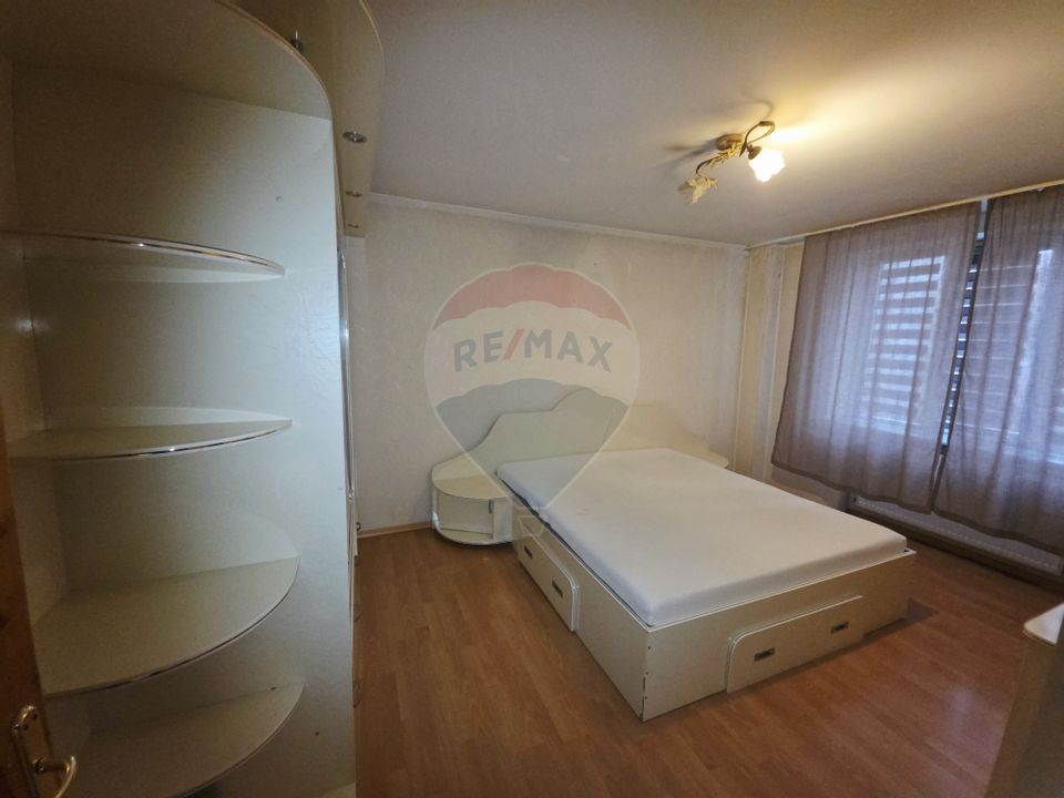 4 room Apartment for sale, Calea Romanului area