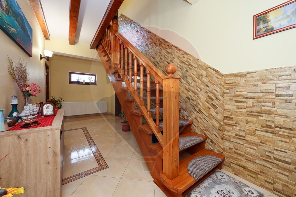 4 room House / Villa for sale