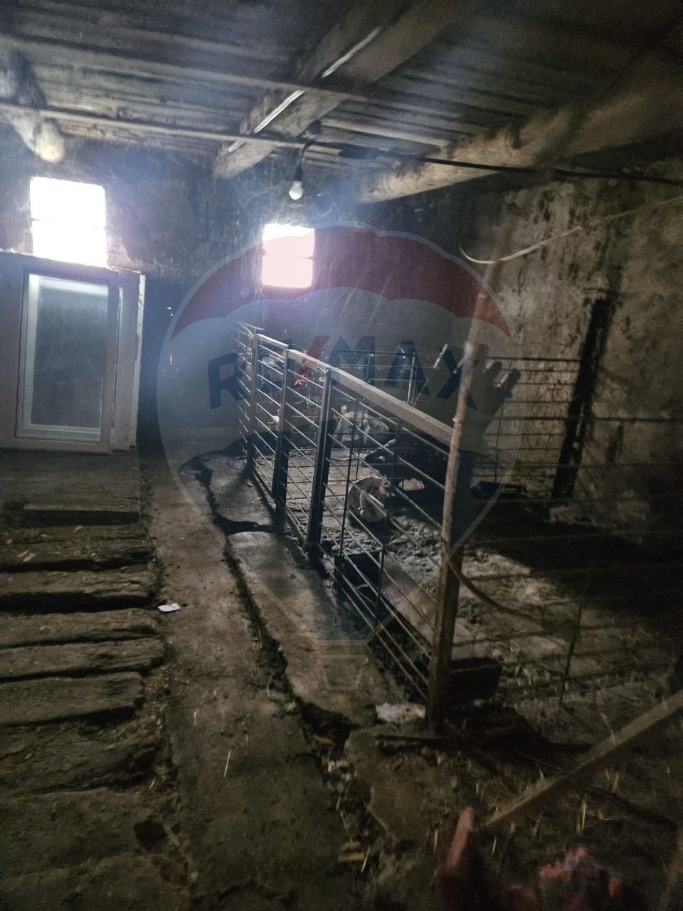 Casă / Vilă cu 4 camere de vânzare