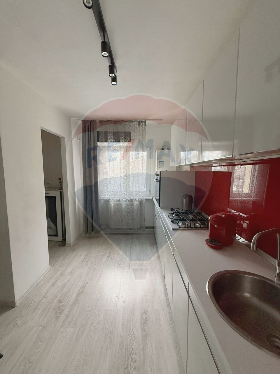 4 room Apartment for sale, 1 Mai area