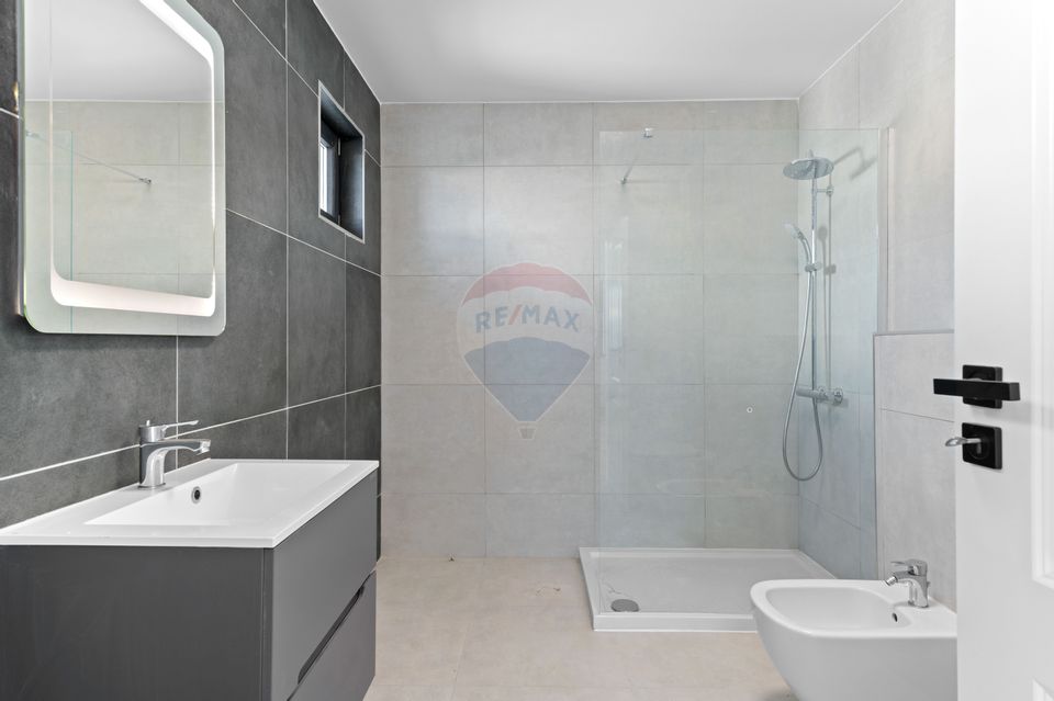 Vilă superba Cernica | vedere la padure si lac | finisaje moderne