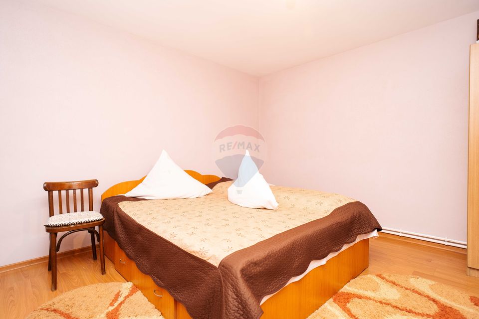 Casă de Vânzare, 3 Camere, 1577mp Teren la E58 - Lețcani, Iași