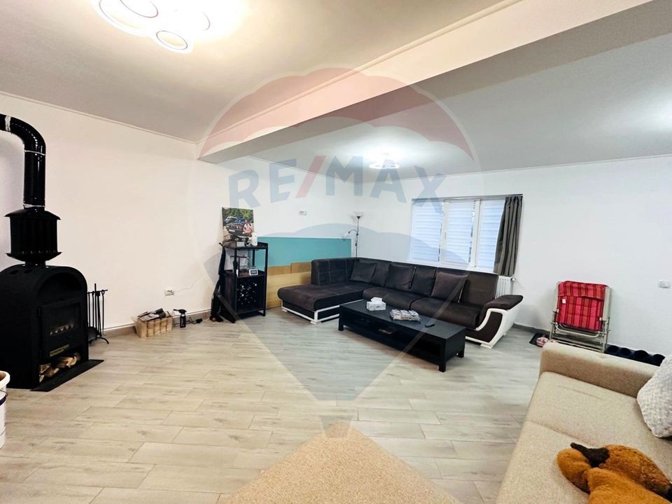 Casa Noua, Mobilata,Pod si Structura pentru Hala,Piscina-Sat Progresul