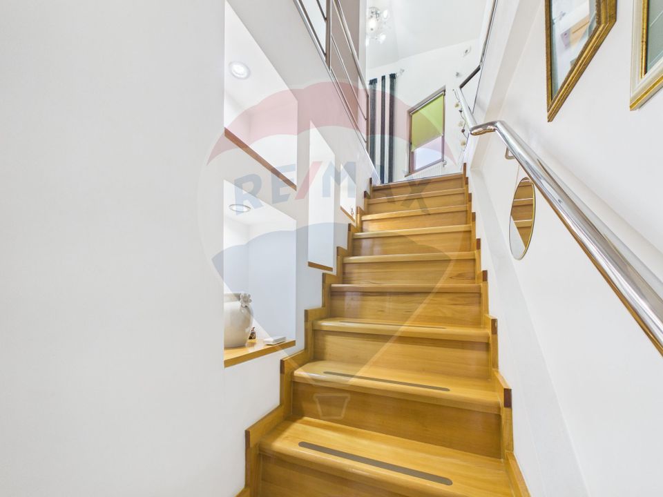 3-room apartment with beautiful attic in Doamna Ghica area