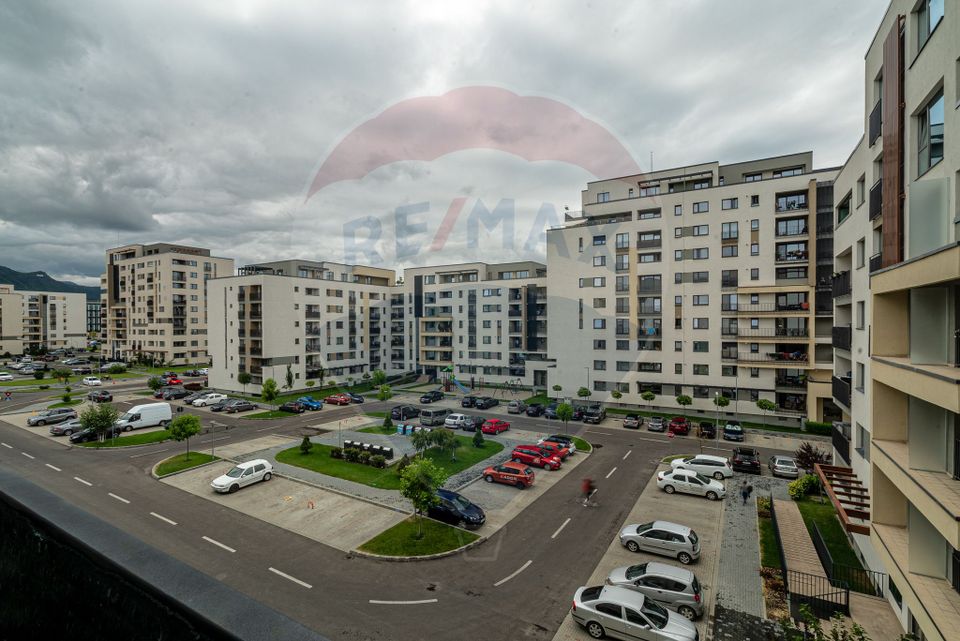 2 room Apartment for rent, Tractorul area