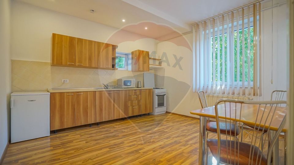 REZERVAT! Apartament 2 camere decomandat, spațios, Centrul Civic