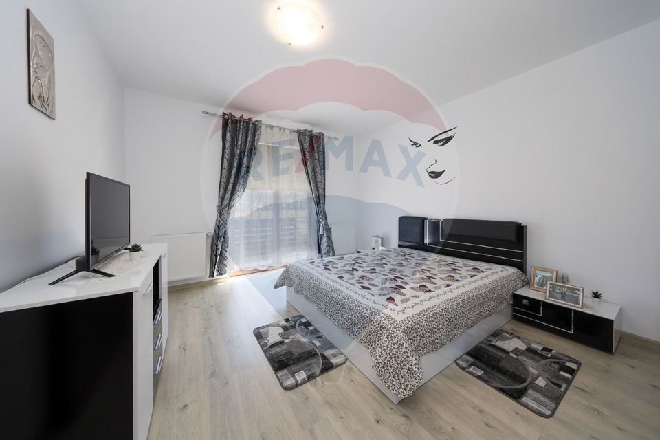 Vila mobilata modern, piscina, zona de interes Ghimbav!