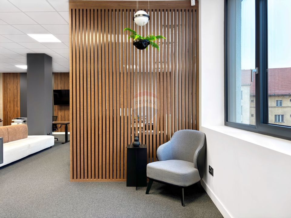 120.4sq.m Office Space for rent, Ultracentral area