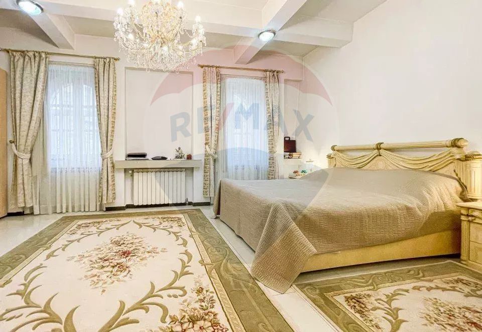 Spatiu deosebit | Destinatie mixta | Locuri parcare | 13 Septembrie