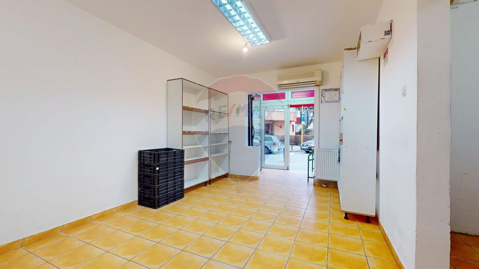 37.4sq.m Commercial Space for rent, Astra area