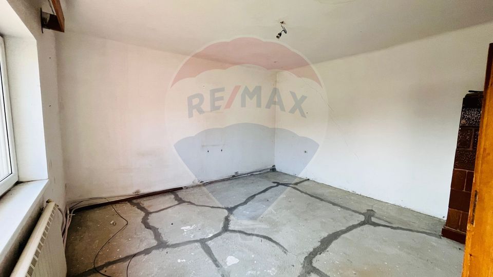 Casă / Vilă cu 4 camere de vânzare Santandrei