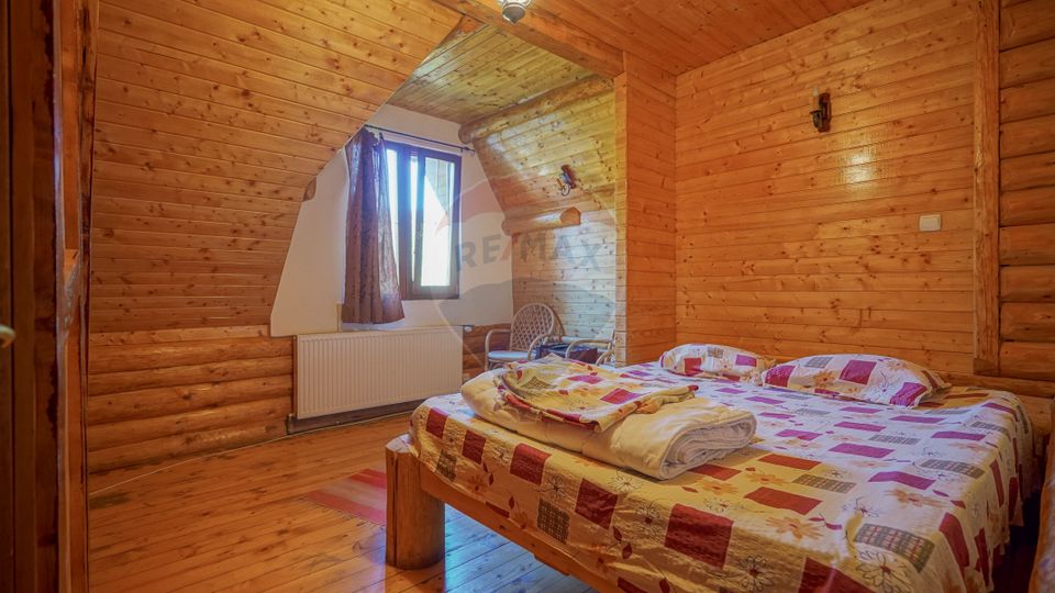 8 room House / Villa for sale