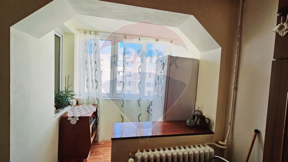 GARSONIERA  decomandata, cu priveliste  - DE VANZARE- BV/  str Traian!