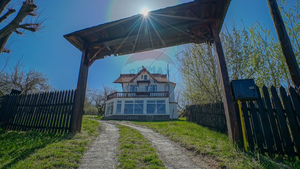 Proprietate cu potential turistic, zona Bran Poarta