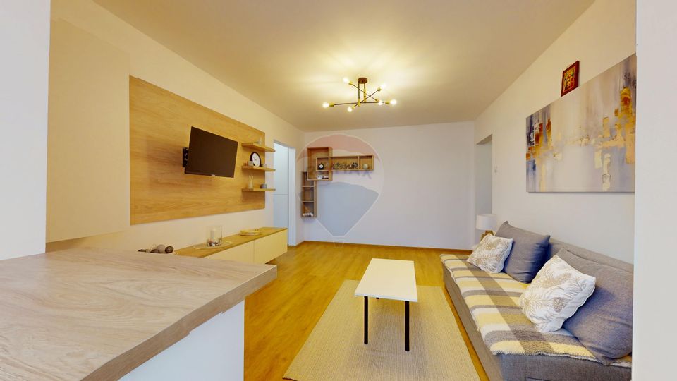 2 room Apartment for rent, Tractorul area