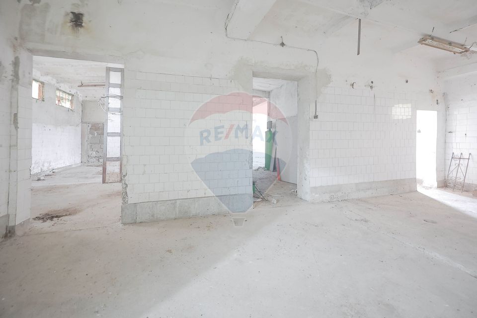 800sq.m Industrial Space for sale