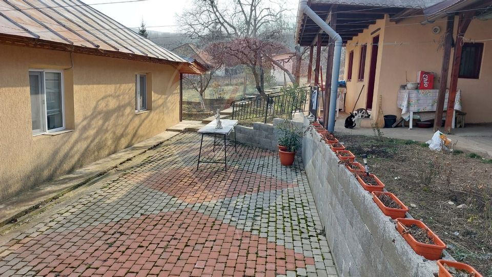 4 room House / Villa for sale