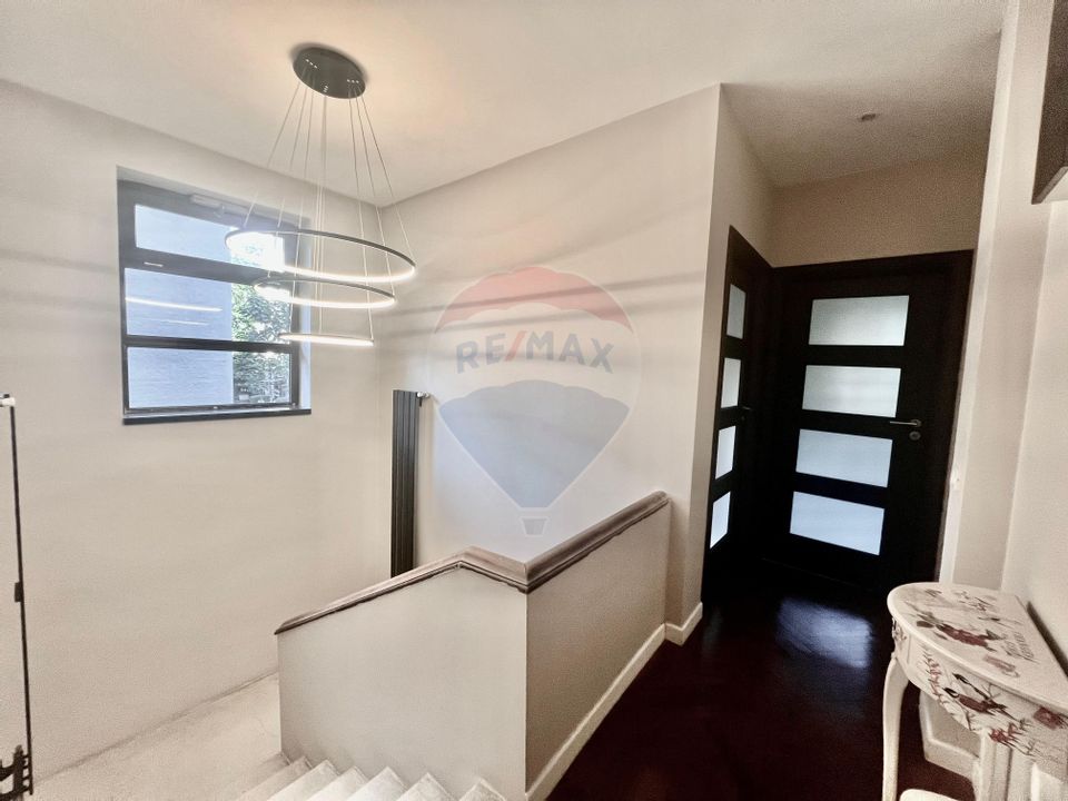 5 room House / Villa for sale, Primaverii area