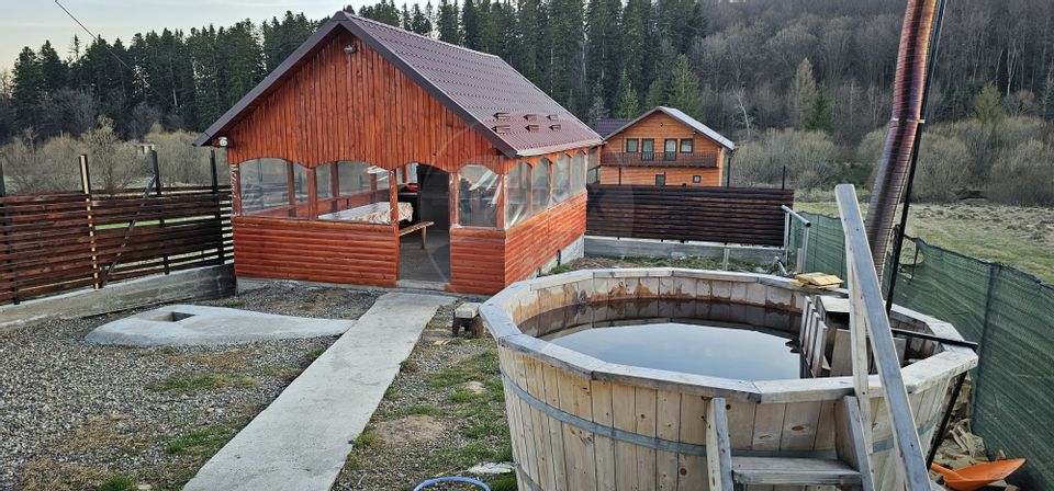 Casă / Vilă cu 7 camere in Paltinoasa-Poiana Bocus, Suceava