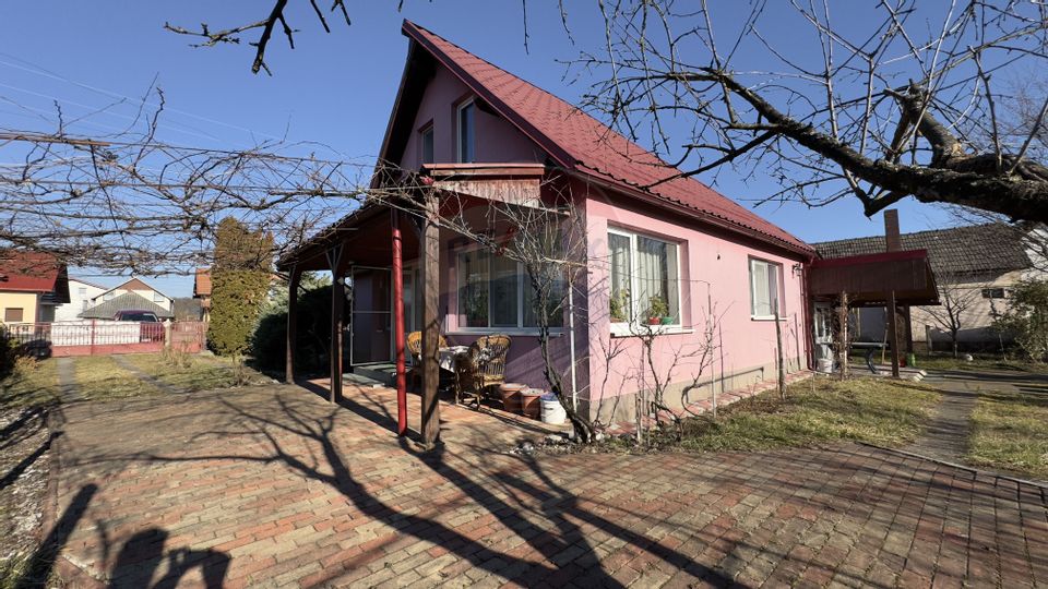 Casă / Vilă cu 3 camere de vânzare