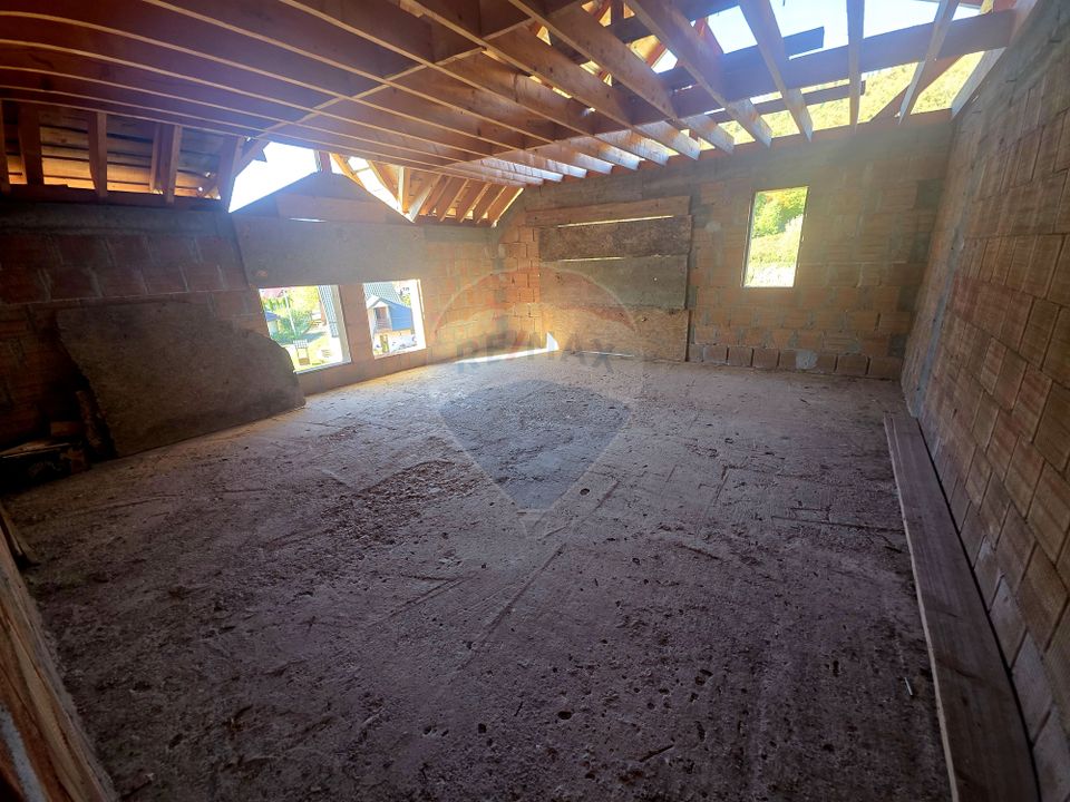 5 room House / Villa for sale