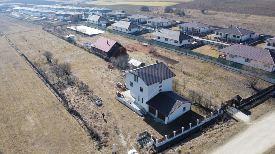 5 room House / Villa for sale